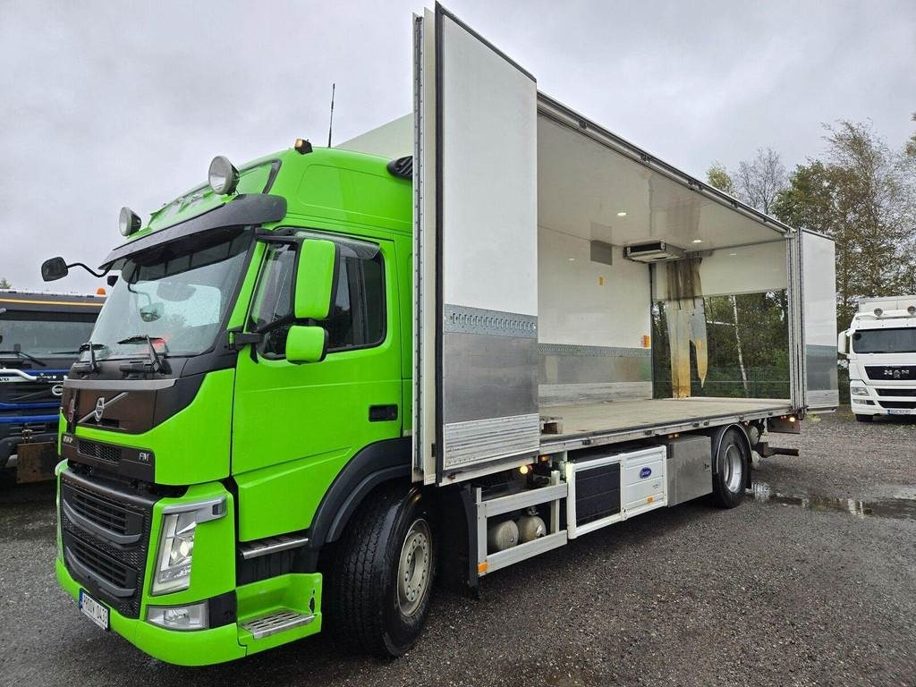 Volvo FM370 4X2 CARRIER 1150 SIDEOPENING - Frigorífico camión: foto 1 Volvo FM370 4X2 CARRIER 1150 SIDEOPENING - Frigorífico camión: foto 1