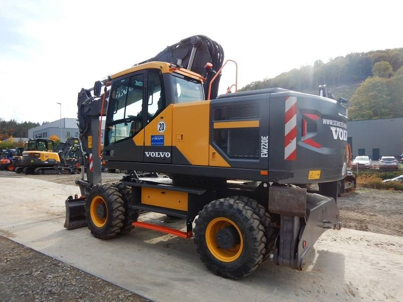 Volvo EW 220 E - Excavadora de ruedas: foto 5 Volvo EW 220 E - Excavadora de ruedas: foto 5