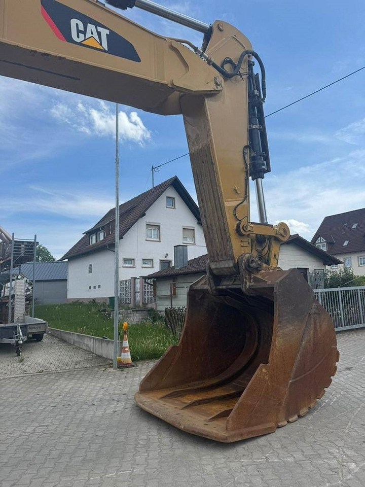 Excavadora de cadenas CAT 390 F L ME: foto 8
