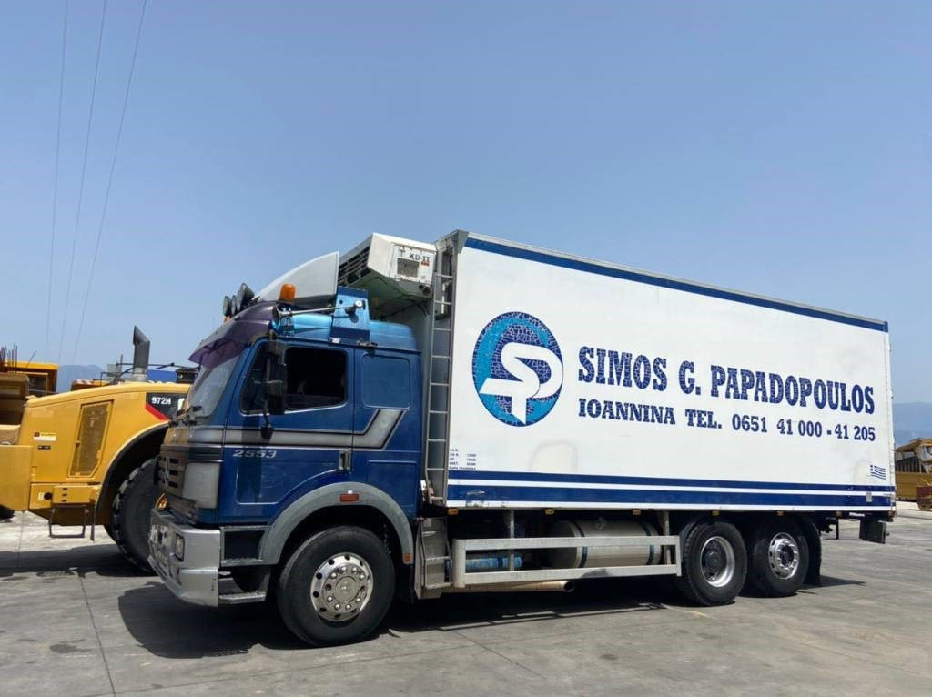 Frigorífico camión Mercedes-Benz 2553L: foto 8 Frigorífico camión Mercedes-Benz 2553L: foto 8