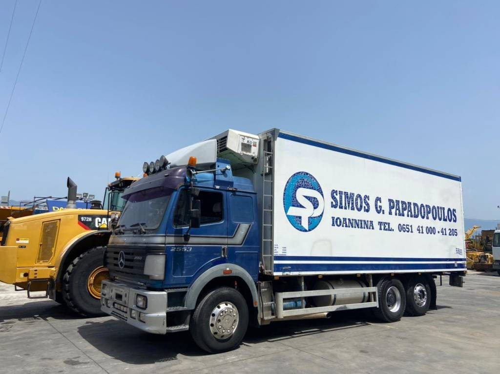 Frigorífico camión Mercedes-Benz 2553L: foto 7 Frigorífico camión Mercedes-Benz 2553L: foto 7