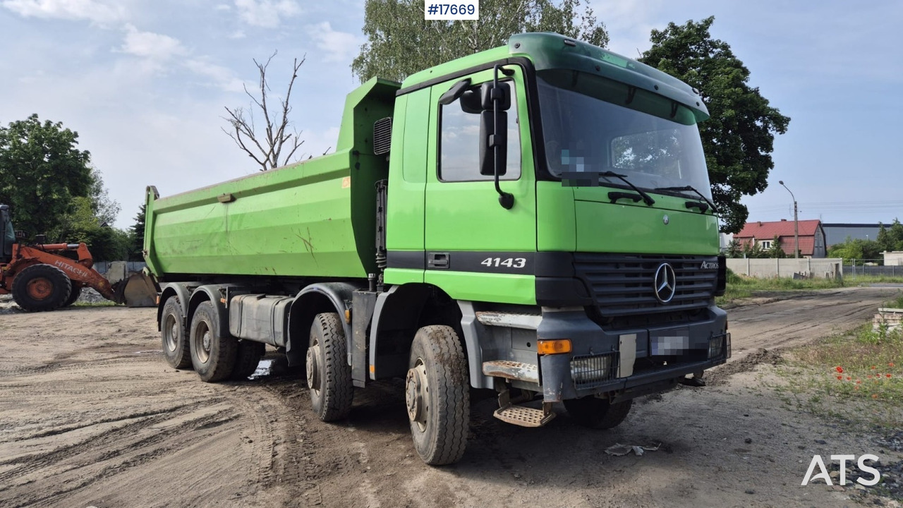 2002 Mercedes-Benz Actros 4143 8x8 - Volquete camión: foto 1 2002 Mercedes-Benz Actros 4143 8x8 - Volquete camión: foto 1