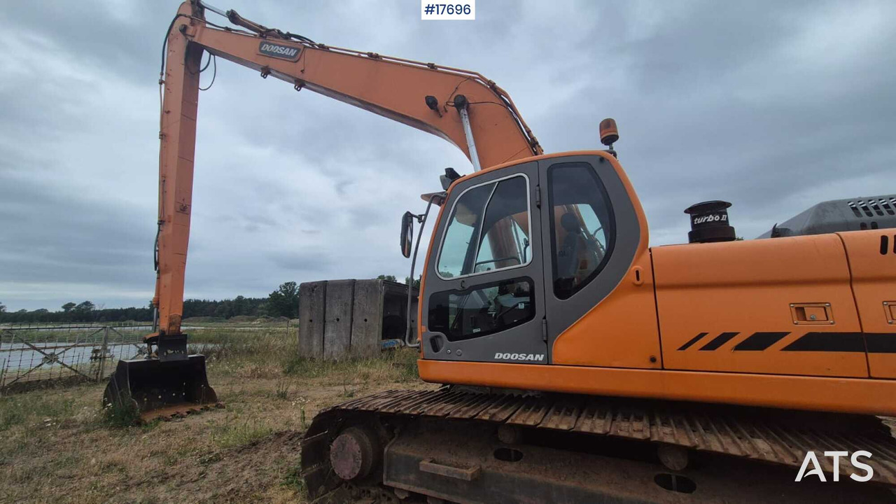 Excavadora de cadenas 2006 Doosan  DX 300 LC: foto 8