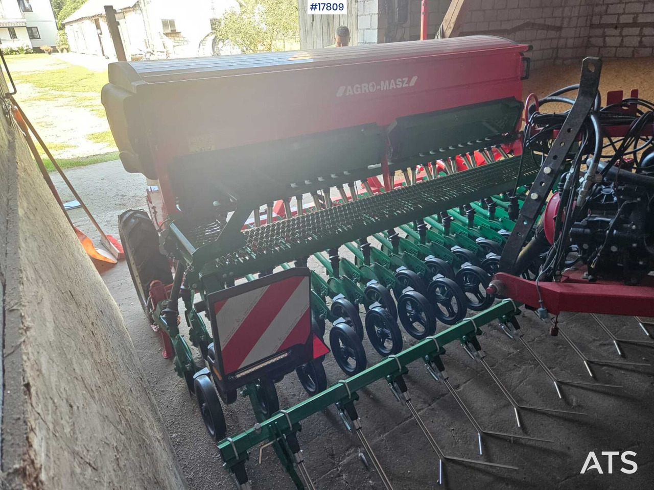 2025 Agromasz SR 301 - Sembradora: foto 4 2025 Agromasz SR 301 - Sembradora: foto 4