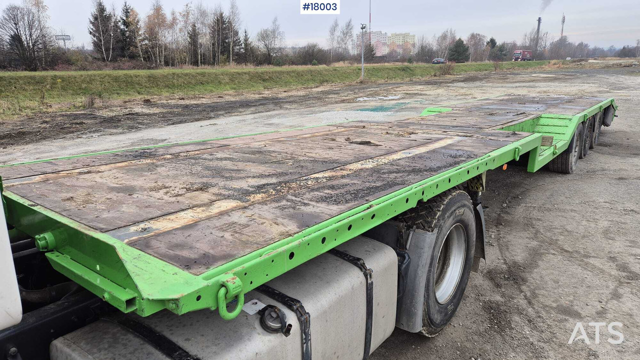FLIEGL SDS low-bed semi-trailer (2016) - Góndola rebajadas semirremolque: foto 2 FLIEGL SDS low-bed semi-trailer (2016) - Góndola rebajadas semirremolque: foto 2