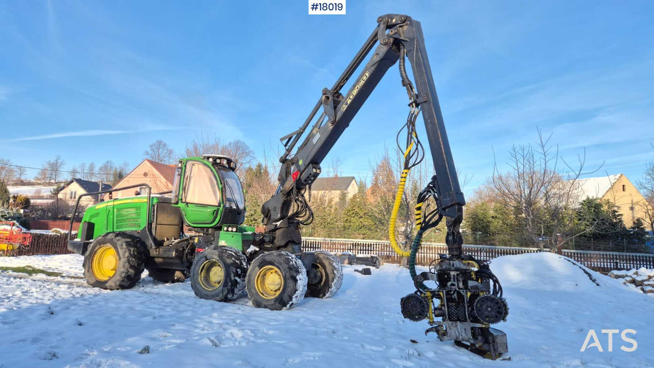 John Deere 1270E harvester (2009) - Procesadora forestal: foto 1 John Deere 1270E harvester (2009) - Procesadora forestal: foto 1