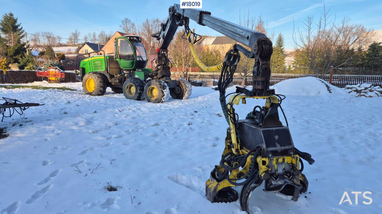 John Deere 1270E harvester (2009) - Procesadora forestal: foto 3 John Deere 1270E harvester (2009) - Procesadora forestal: foto 3