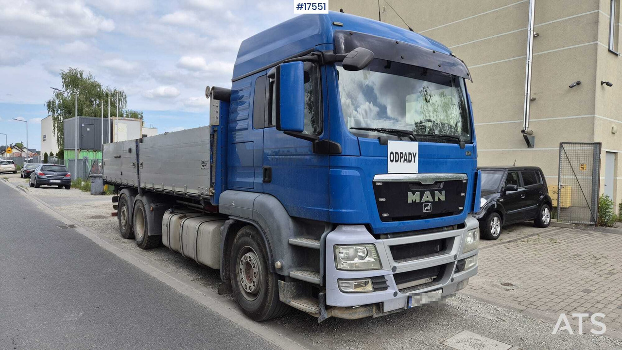 Three-axle tipper MAN TGA 03 (2012) - Volquete camión: foto 1 Three-axle tipper MAN TGA 03 (2012) - Volquete camión: foto 1