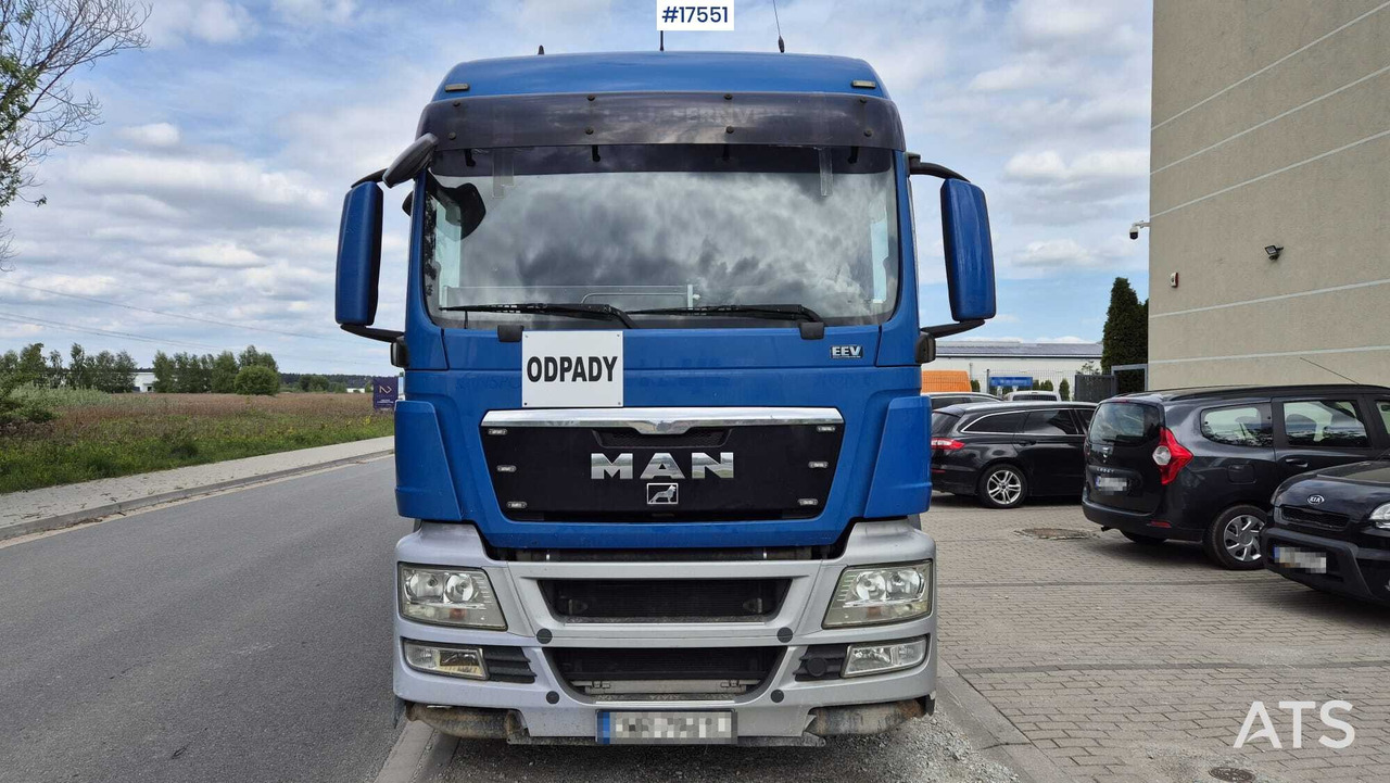 Three-axle tipper MAN TGA 03 (2012) - Volquete camión: foto 2 Three-axle tipper MAN TGA 03 (2012) - Volquete camión: foto 2