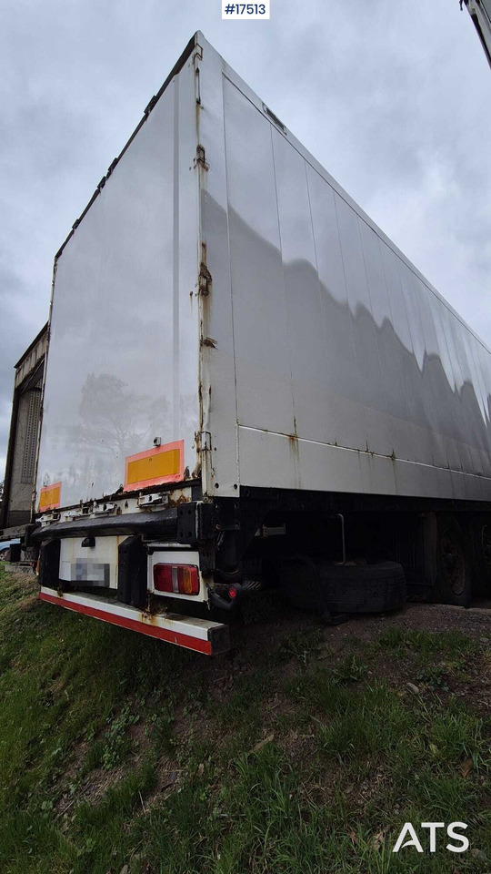 Truck semi-trailer, isothermal KRONE SD (2008) - Semirremolque lona: foto 4 Truck semi-trailer, isothermal KRONE SD (2008) - Semirremolque lona: foto 4