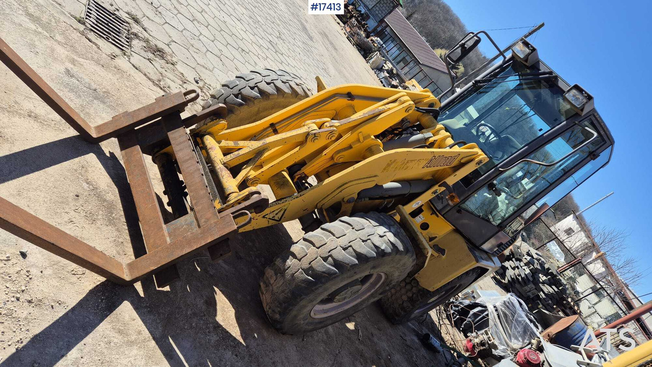 Wheel loader AHLMANN AL 85t 2004) forks, quick coupler, opening bucket. - Cargadora de ruedas: foto 2 Wheel loader AHLMANN AL 85t 2004) forks, quick coupler, opening bucket. - Cargadora de ruedas: foto 2
