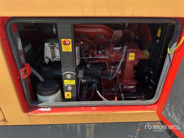 2004 Himoinsa HIW-030 30 kVA Generator Set - Generador industriale: foto 5 2004 Himoinsa HIW-030 30 kVA Generator Set - Generador industriale: foto 5