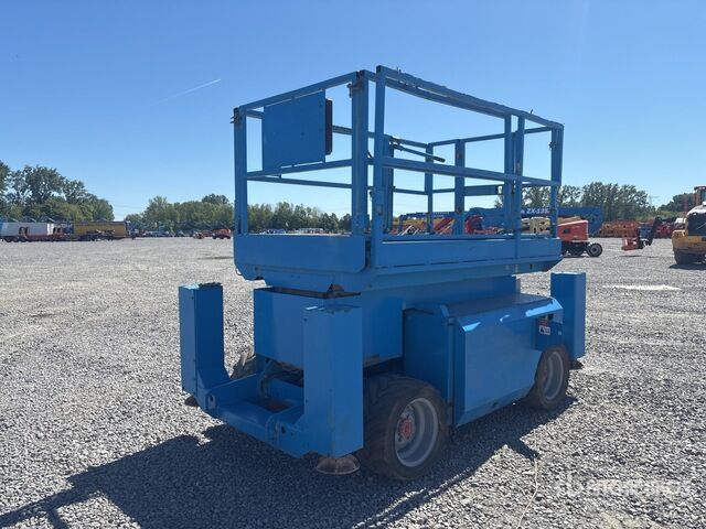 2007 Genie GS-3268 4x4 Diesel (Inoperable) Scissor Lift - Plataforma de tijeras: foto 3 2007 Genie GS-3268 4x4 Diesel (Inoperable) Scissor Lift - Plataforma de tijeras: foto 3