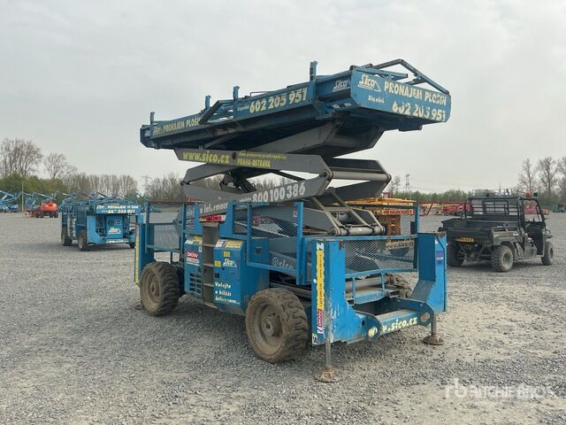 2007 Genie GS-3390 4x4 Diesel Scissor Lift - Plataforma de tijeras: foto 4 2007 Genie GS-3390 4x4 Diesel Scissor Lift - Plataforma de tijeras: foto 4