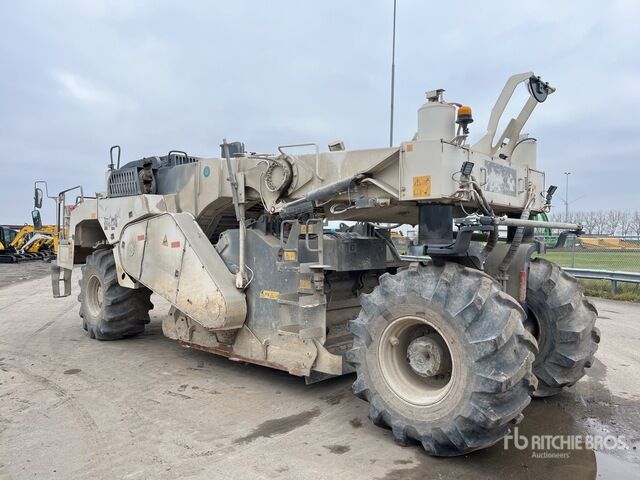 2012 Wirtgen WR2400 Wheel Soil Stabilizer Reclaimer - Estabilizador de suelos: foto 2 2012 Wirtgen WR2400 Wheel Soil Stabilizer Reclaimer - Estabilizador de suelos: foto 2