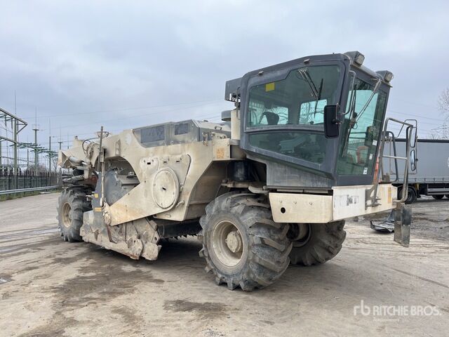 2012 Wirtgen WR2400 Wheel Soil Stabilizer Reclaimer - Estabilizador de suelos: foto 4 2012 Wirtgen WR2400 Wheel Soil Stabilizer Reclaimer - Estabilizador de suelos: foto 4