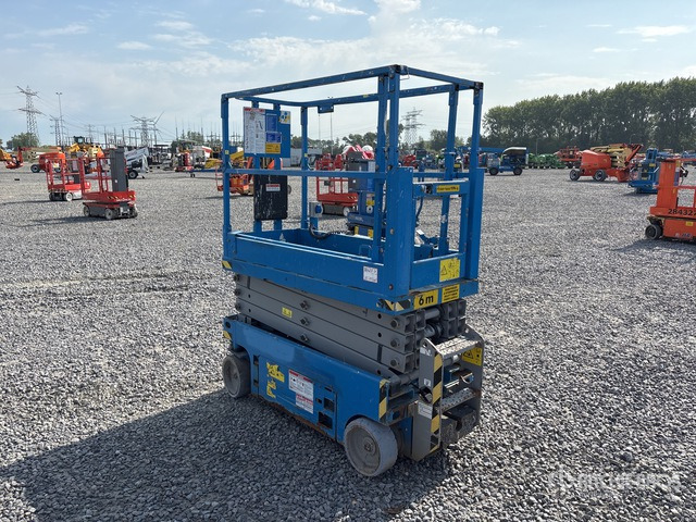 2013 Genie GS1932 Electric Scissor Lift - Plataforma de tijeras: foto 3 2013 Genie GS1932 Electric Scissor Lift - Plataforma de tijeras: foto 3