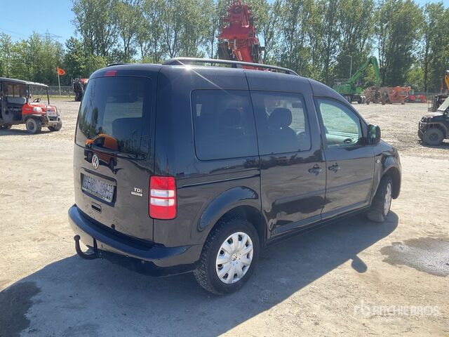 2013 Volkswagen Caddy (Inoperable) Passenger Van - Minibús, Furgoneta de pasajeros: foto 3 2013 Volkswagen Caddy (Inoperable) Passenger Van - Minibús, Furgoneta de pasajeros: foto 3
