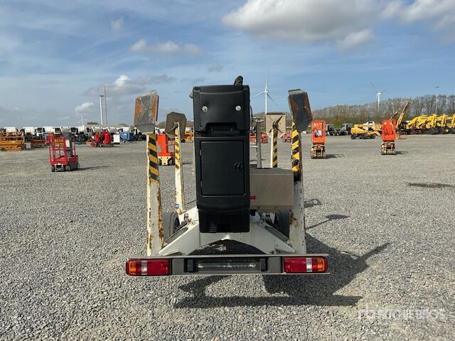 Plataforma elevadora remolcable 2014 Dino 135T Towable Lift: foto 6 Plataforma elevadora remolcable 2014 Dino 135T Towable Lift: foto 6