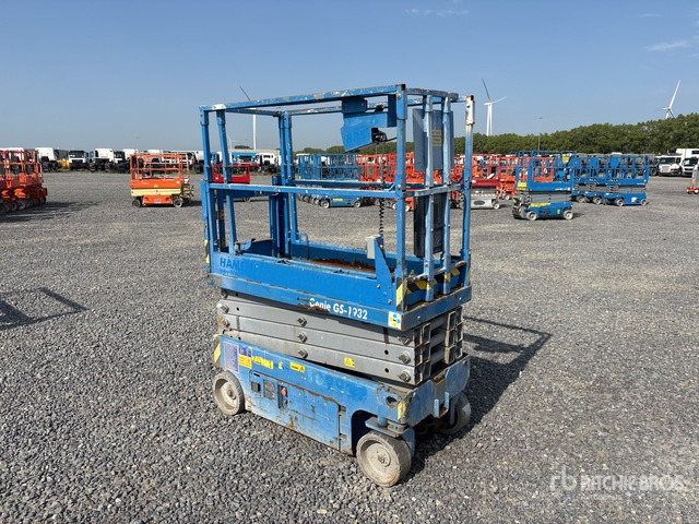 2014 Genie GS1932 Electric Scissor Lift - Plataforma de tijeras: foto 1 2014 Genie GS1932 Electric Scissor Lift - Plataforma de tijeras: foto 1