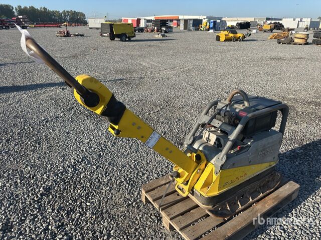 2017 Wacker Neuson DPU5545SHEH Vibratory Plate Compactor - Plancha reversible: foto 3 2017 Wacker Neuson DPU5545SHEH Vibratory Plate Compactor - Plancha reversible: foto 3