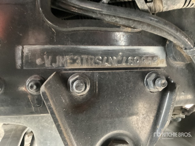 Iveco Trakker 380 T/A Sleeper Truck Tractor - Chasis camión, Portacontenedore/ Intercambiable remolque: foto 3 Iveco Trakker 380 T/A Sleeper Truck Tractor - Chasis camión, Portacontenedore/ Intercambiable remolque: foto 3