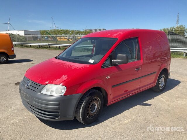 2010 Volkswagen Caddy TDI (Inoperable) Cargo Van - Vehículo comercial ligero: foto 1 2010 Volkswagen Caddy TDI (Inoperable) Cargo Van - Vehículo comercial ligero: foto 1