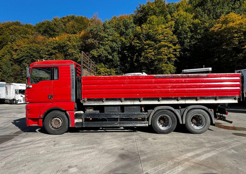 Leasing financiero de  MAN TGA 26.480 // Wywrotka 3 stronna // 2004 Rok // 6x4 // Kiper Schwarzmuller // leasing MAN TGA 26.480 // Wywrotka 3 stronna // 2004 Rok // 6x4 // Kiper Schwarzmuller //: foto 8 Leasing financiero de  MAN TGA 26.480 // Wywrotka 3 stronna // 2004 Rok // 6x4 // Kiper Schwarzmuller // leasing MAN TGA 26.480 // Wywrotka 3 stronna // 2004 Rok // 6x4 // Kiper Schwarzmuller //: foto 8