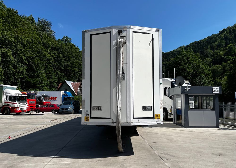 Pezzaioli HMK Industri // Do przewozu zwierząt // 2004 Rok // 3 Pokłady // Waga // Osi skrętne // Oznonacja // - Transporte de ganado semirremolque: foto 3 Pezzaioli HMK Industri // Do przewozu zwierząt // 2004 Rok // 3 Pokłady // Waga // Osi skrętne // Oznonacja // - Transporte de ganado semirremolque: foto 3