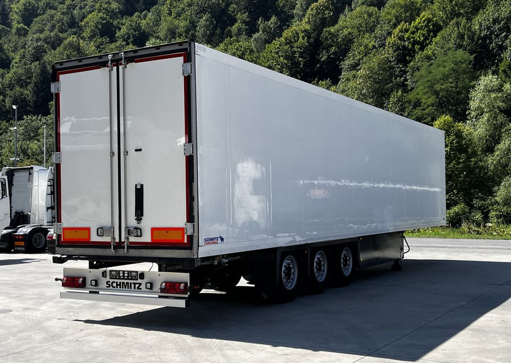 Schmitz Cargobull Chłodnia // 2010 Rok // 2 osie podnoszone // Doppelstock // Kosz paletowy // - Frigorífico semirremolque: foto 1 Schmitz Cargobull Chłodnia // 2010 Rok // 2 osie podnoszone // Doppelstock // Kosz paletowy // - Frigorífico semirremolque: foto 1