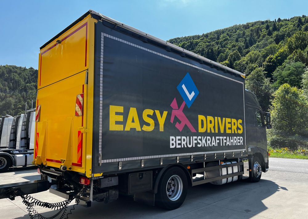 Volvo FH 420 4x2 // Zestaw + przyczepa Schwarzmuller // Jak Nowy // Niski przebieg // Automat // Idealny !!! - Camión lona: foto 5 Volvo FH 420 4x2 // Zestaw + przyczepa Schwarzmuller // Jak Nowy // Niski przebieg // Automat // Idealny !!! - Camión lona: foto 5