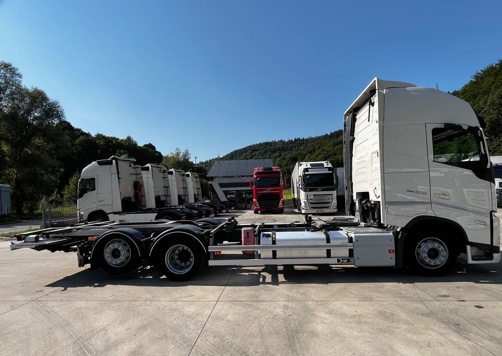 Volvo FH500 BDF 6x2 // Dolny zaczep // Euro 6 motor ! // New Face // XXL Cab // - Chasis camión: foto 4 Volvo FH500 BDF 6x2 // Dolny zaczep // Euro 6 motor ! // New Face // XXL Cab // - Chasis camión: foto 4
