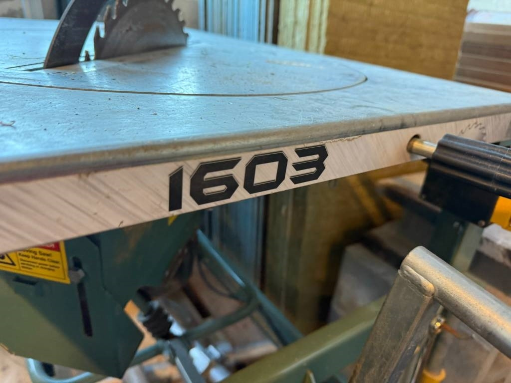 Ernex 1603 230/400 V gjerdesag med rullebord - Máquina para madera: foto 4 Ernex 1603 230/400 V gjerdesag med rullebord - Máquina para madera: foto 4