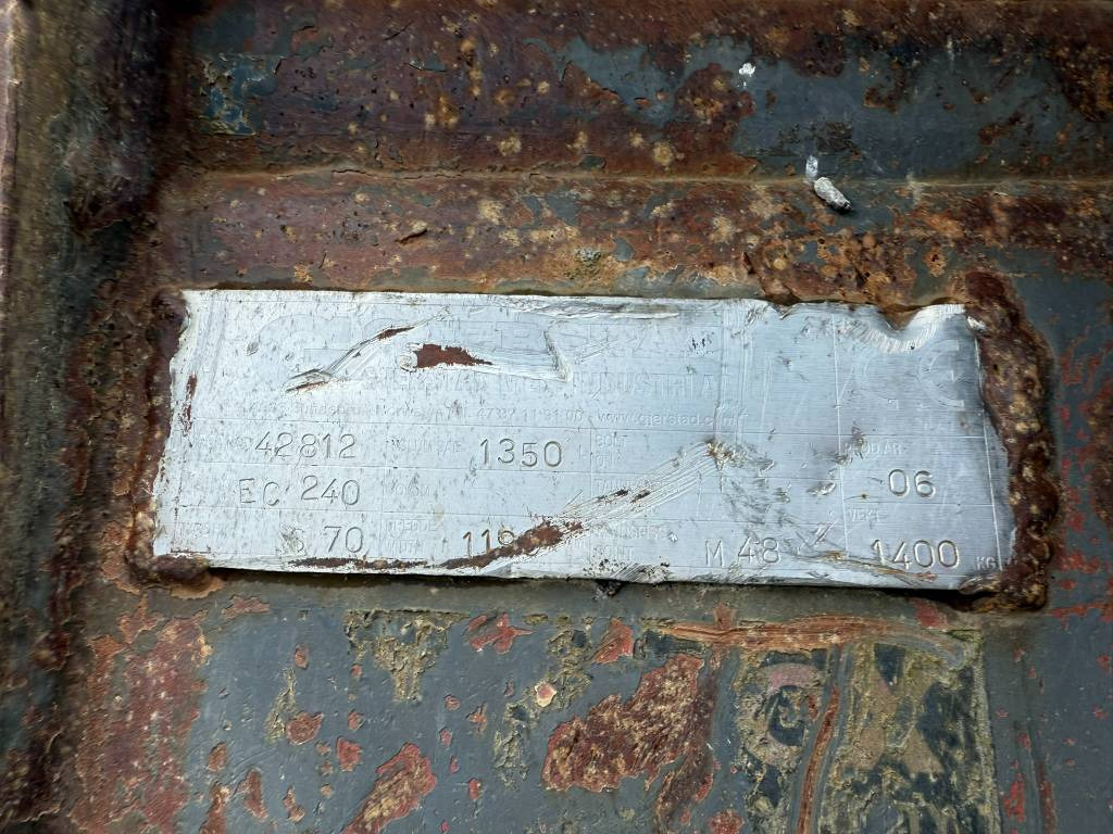 Gjerstad Grave og pusseskuffe S70 - Cazo para excavadora: foto 3 Gjerstad Grave og pusseskuffe S70 - Cazo para excavadora: foto 3