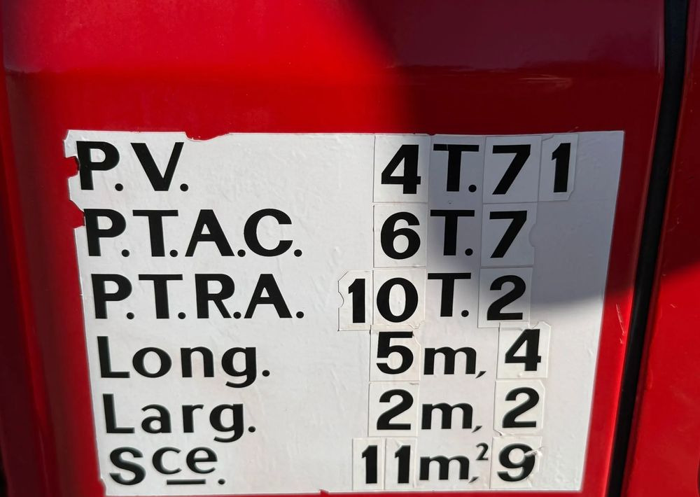 Camión de bomberos Iveco Eurocargo 65E12 BEMAEX VSR: foto 17 Camión de bomberos Iveco Eurocargo 65E12 BEMAEX VSR: foto 17