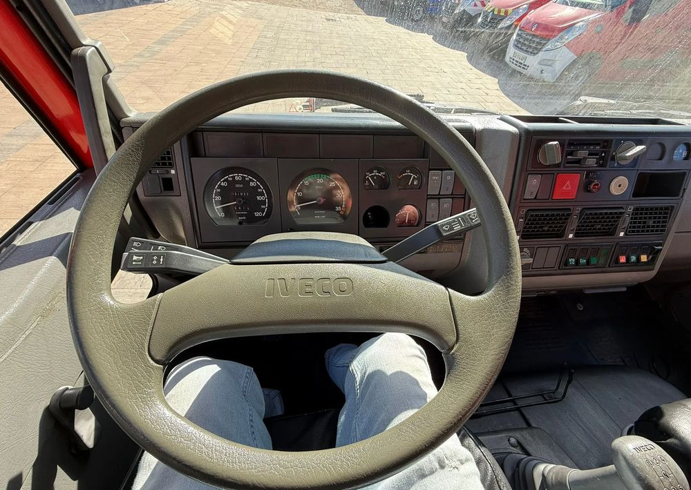 Camión de bomberos Iveco Eurocargo 65E12 BEMAEX VSR: foto 7 Camión de bomberos Iveco Eurocargo 65E12 BEMAEX VSR: foto 7