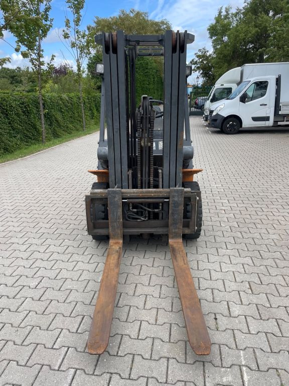 Nissan FJ02A25U 2.5 ton diesel triplo freelift heftruck - Carretilla elevadora: foto 5 Nissan FJ02A25U 2.5 ton diesel triplo freelift heftruck - Carretilla elevadora: foto 5