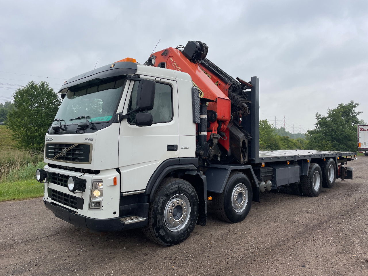 Volvo FM 12.420 with palfinger PK56002 with jib and winch, excellent condition - Camión grúa: foto 3 Volvo FM 12.420 with palfinger PK56002 with jib and winch, excellent condition - Camión grúa: foto 3