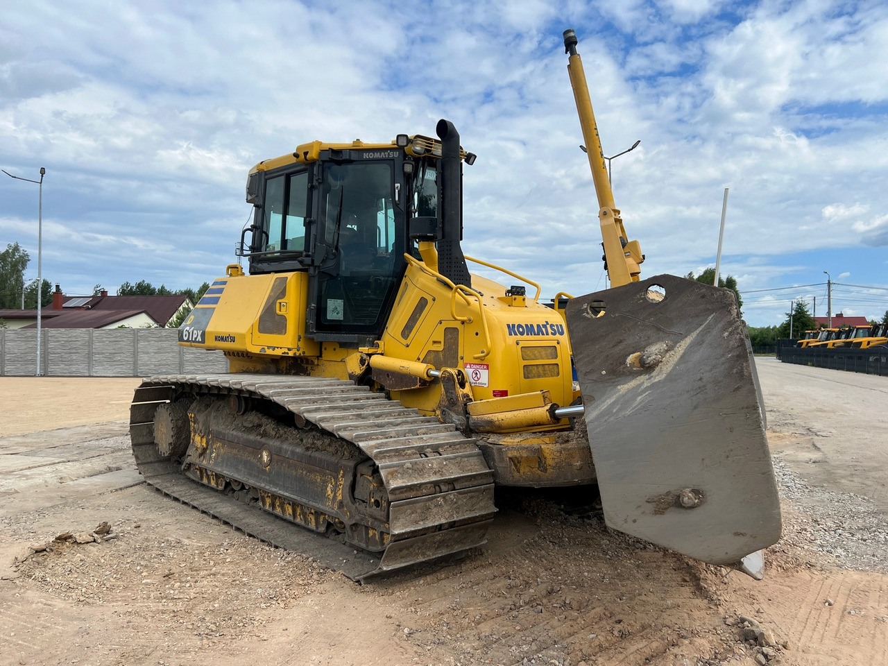 Bulldozer KOMATSU D61PX-23: foto 9