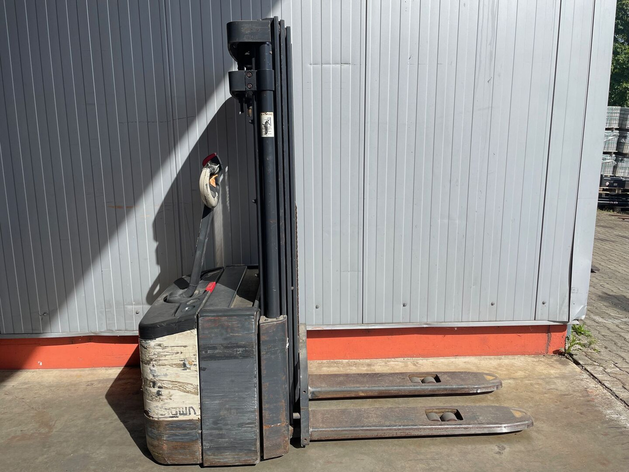 Crown WE2300 1.6 TT - Apilador: foto 2 Crown WE2300 1.6 TT - Apilador: foto 2