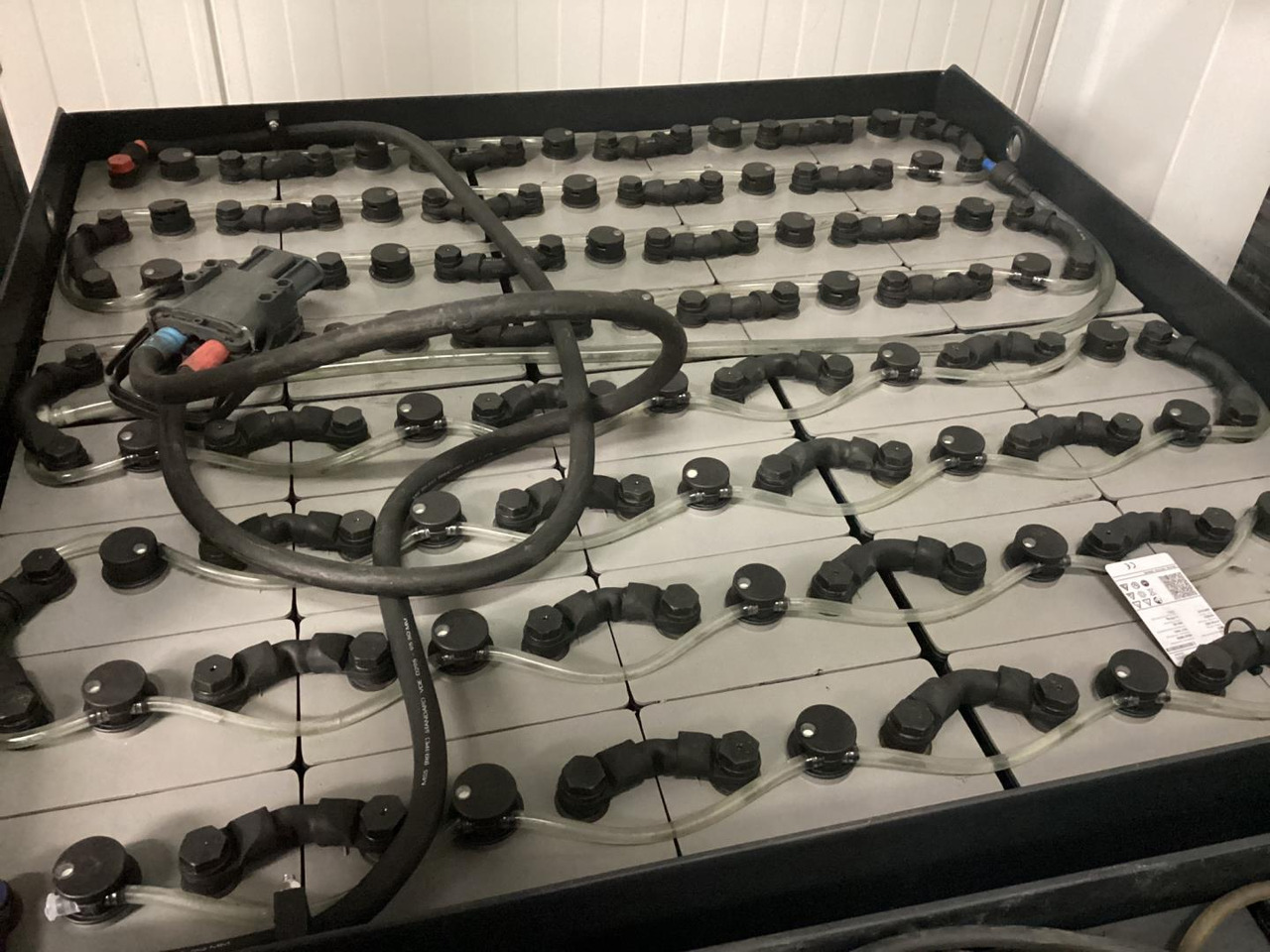 IBH 80V 6 PZS 930 - Acumulador para Equipo de manutención: foto 1 IBH 80V 6 PZS 930 - Acumulador para Equipo de manutención: foto 1