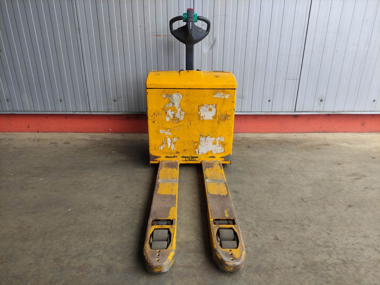 Jungheinrich EJE 116 - Transpaleta: foto 3 Jungheinrich EJE 116 - Transpaleta: foto 3