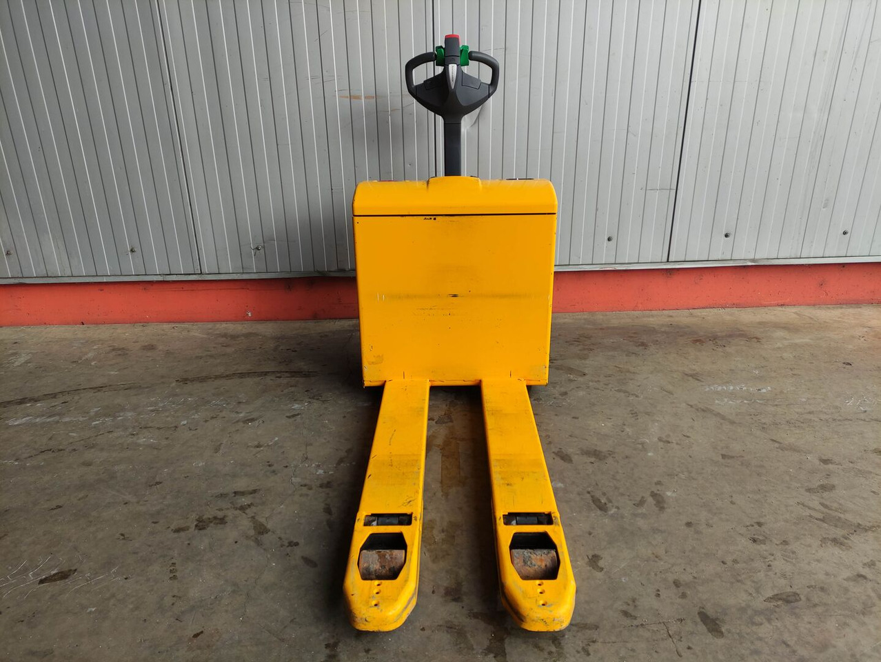 Jungheinrich EJE 116 - Transpaleta: foto 3 Jungheinrich EJE 116 - Transpaleta: foto 3