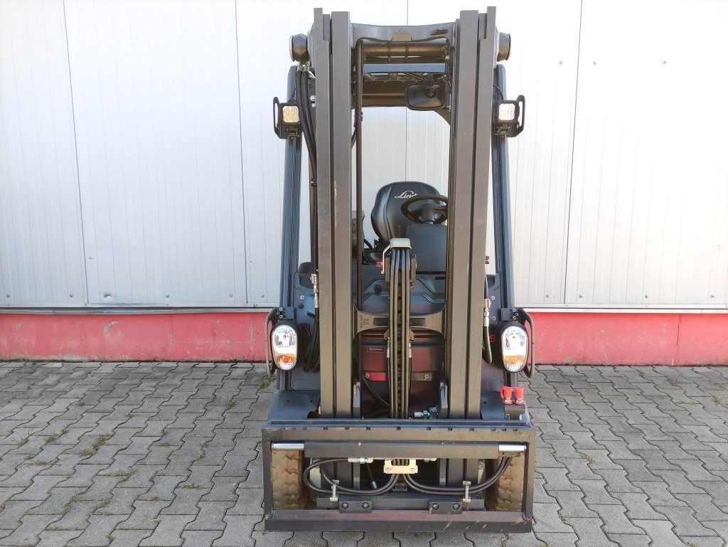 Linde E16C-02-386 EVO - Carretilla elevadora eléctrica: foto 3 Linde E16C-02-386 EVO - Carretilla elevadora eléctrica: foto 3