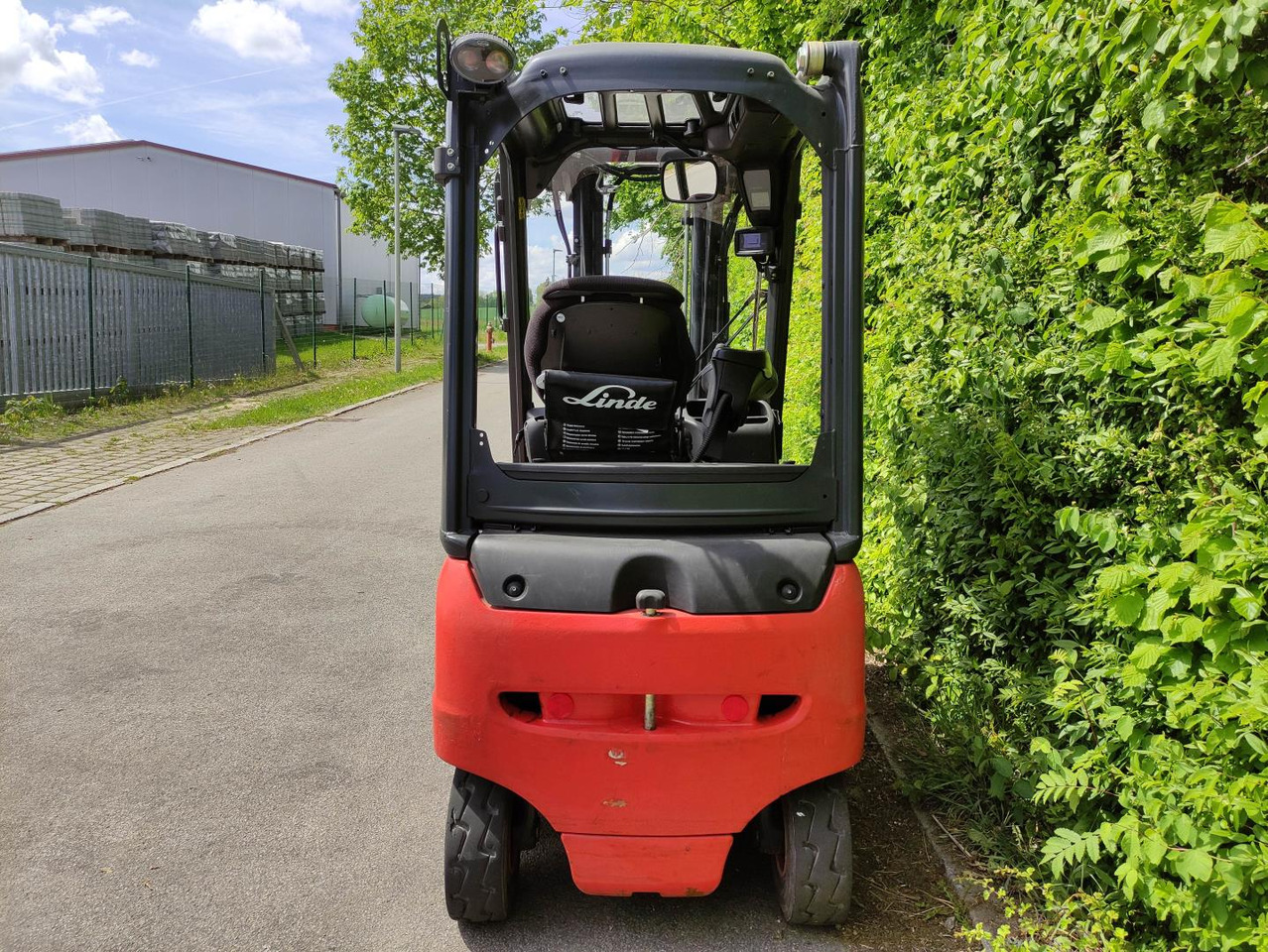 Linde E20-PH-02 - Carretilla elevadora eléctrica: foto 4 Linde E20-PH-02 - Carretilla elevadora eléctrica: foto 4
