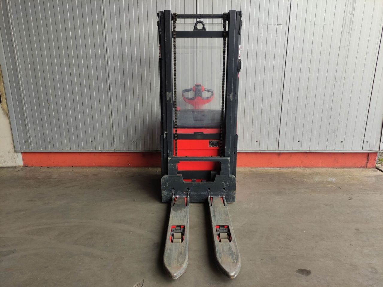 Linde L16i-1173 - Apilador: foto 3 Linde L16i-1173 - Apilador: foto 3