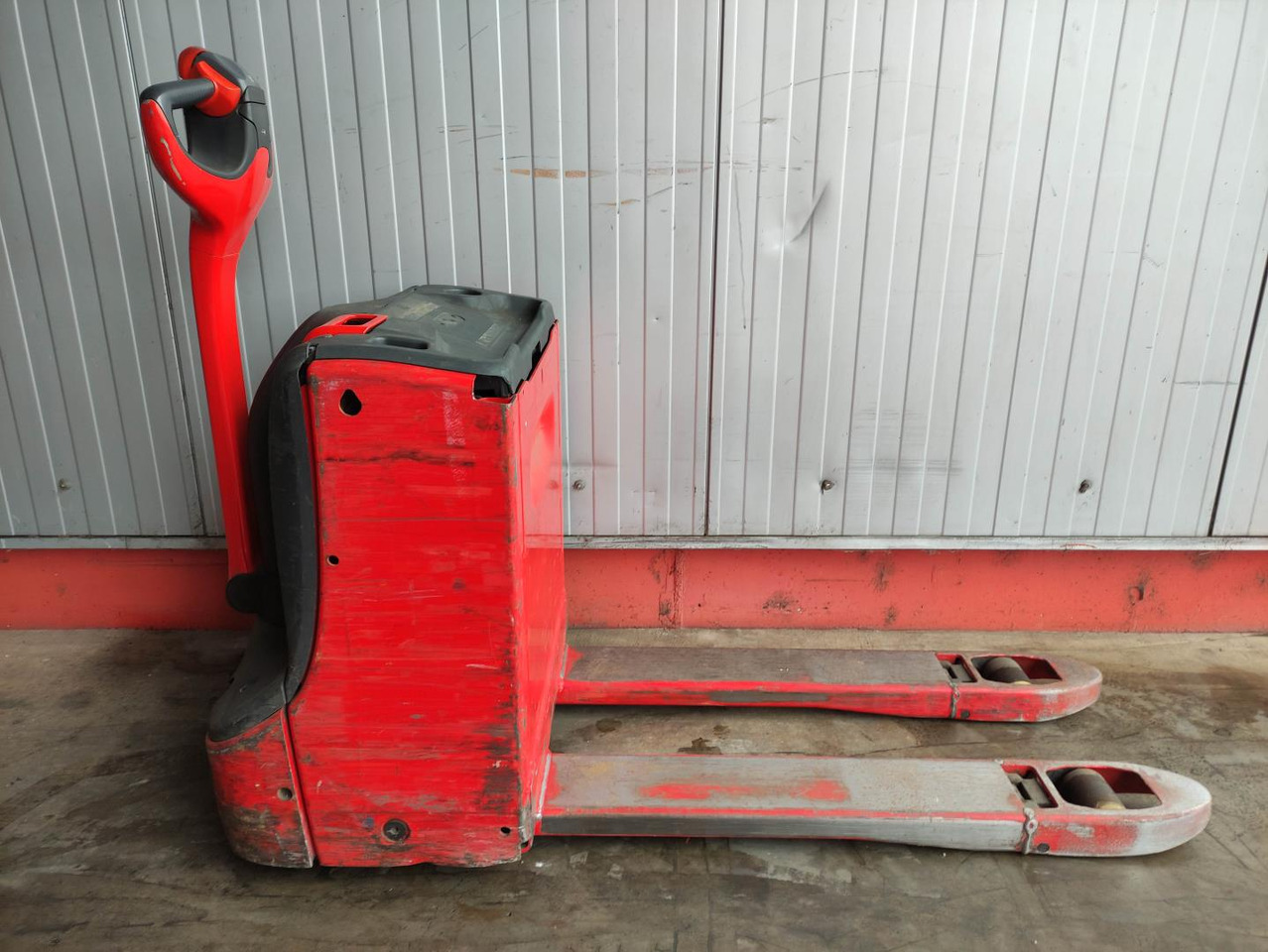 Linde T16-1152 - Apilador: foto 2 Linde T16-1152 - Apilador: foto 2