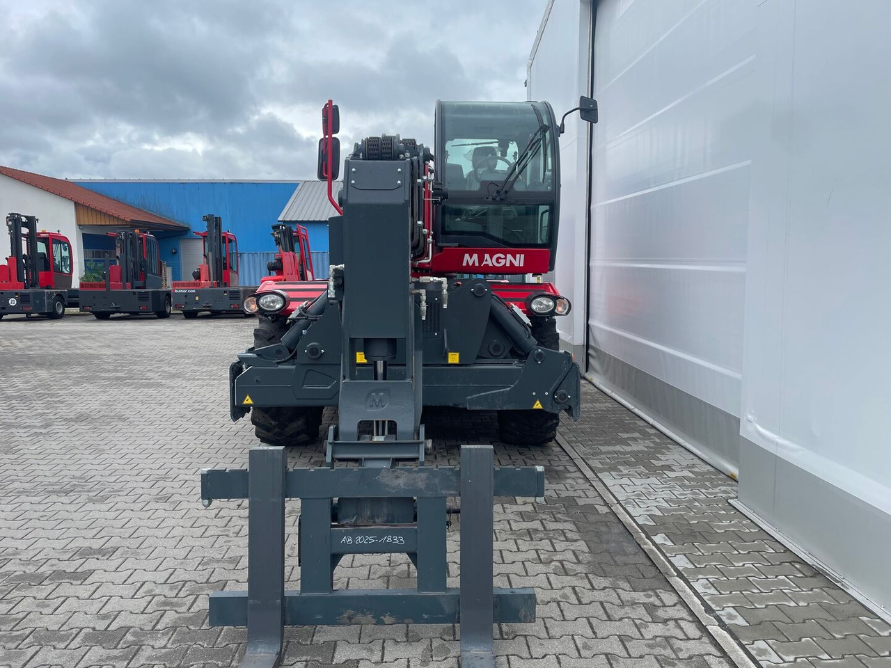 Magni RTH 6.25-DID - Manipulador telescópico: foto 3 Magni RTH 6.25-DID - Manipulador telescópico: foto 3