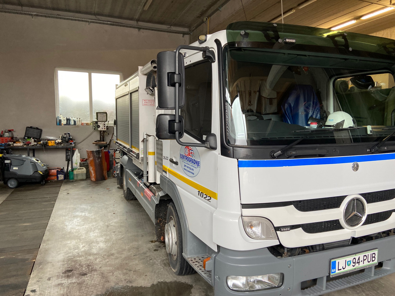 BUCHER Cityflex 204 - Limpieza de alcantarillado: foto 1 BUCHER Cityflex 204 - Limpieza de alcantarillado: foto 1