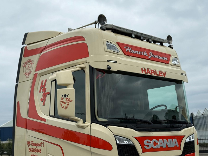 Scania R500 2.95 WB, VOLLUCHT, PTO VOORBEREID, LEER, INTERIEUR. - Cabeza tractora: foto 2 Scania R500 2.95 WB, VOLLUCHT, PTO VOORBEREID, LEER, INTERIEUR. - Cabeza tractora: foto 2